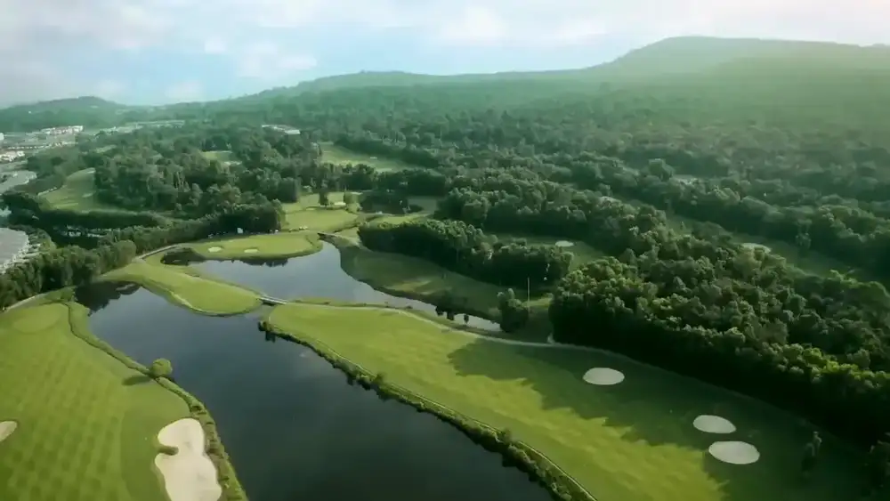 Sân golf Vinhomes Green Paradise Cần Giờ 2